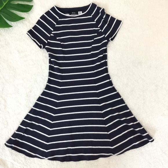 UO BDG Striped Fit And Flare Ribbed Dress - Picture 2 of 7